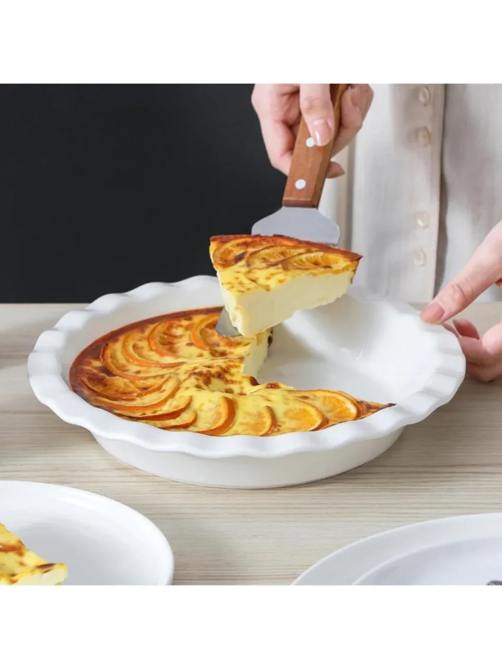 9-Inch Ceramic Pie Pan - Non-Stick Deep Baking Dish for Quiche, Tart & Apple